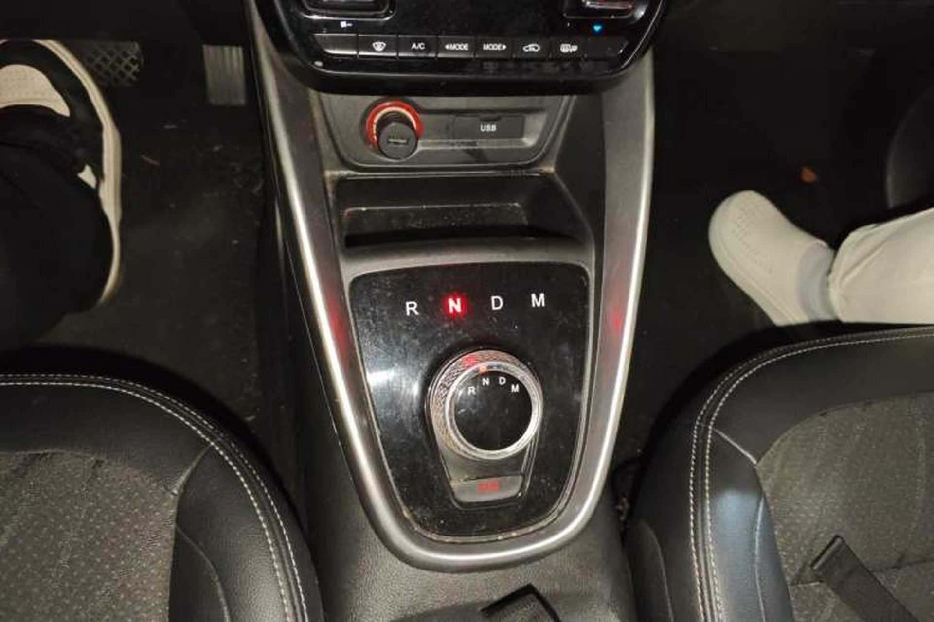 Used Baojun 510 2017 1.5L Automatic Fashion Model Gear Lever