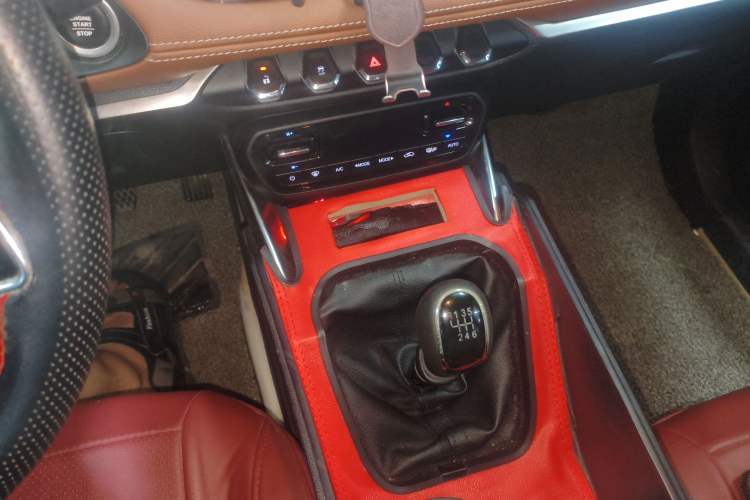 Used Baojun 510 2017 1.5L Manual Luxury Model Gear Lever