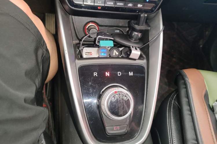 Used Baojun 510 2017 1.5L Automatic Fashion Model Gear Lever