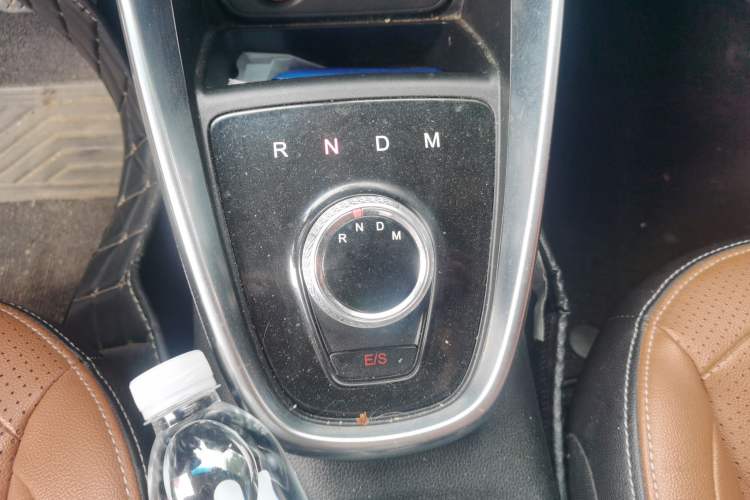 Used Baojun 510 2017 1.5L Automatic Luxury Model Gear Lever