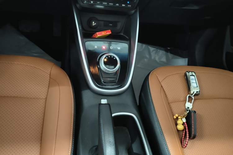 Used Baojun 510 2017 1.5L Automatic Luxury Model Gear Lever