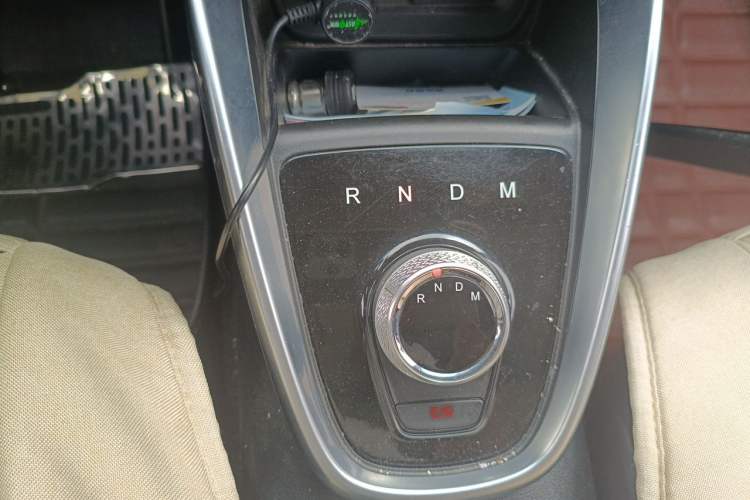 Used Baojun 510  Gear Lever