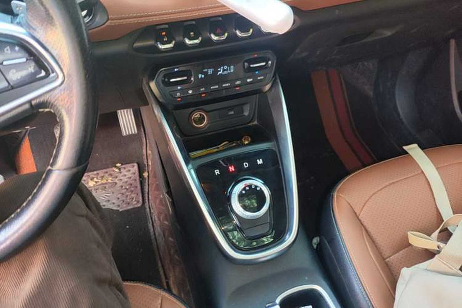 Used Baojun 510 2017 1.5L Automatic Luxury Model Gear Lever