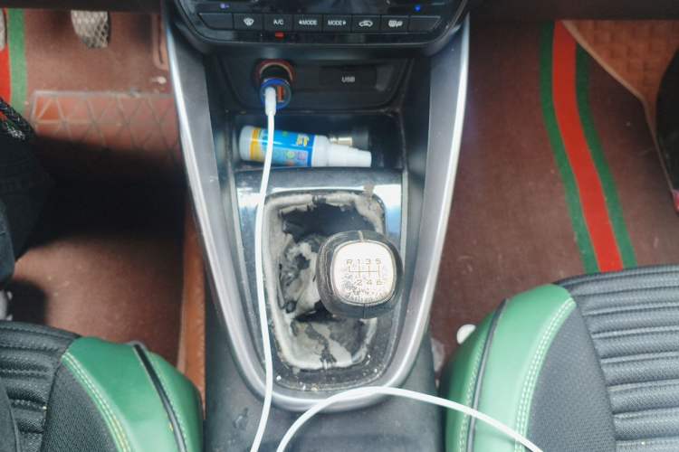Used Baojun 510 2017 1.5L Manual Fashion Model Gear Lever