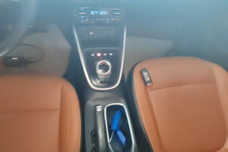 Used Baojun 510 2017 1.5L Automatic Luxury Model Gear Lever