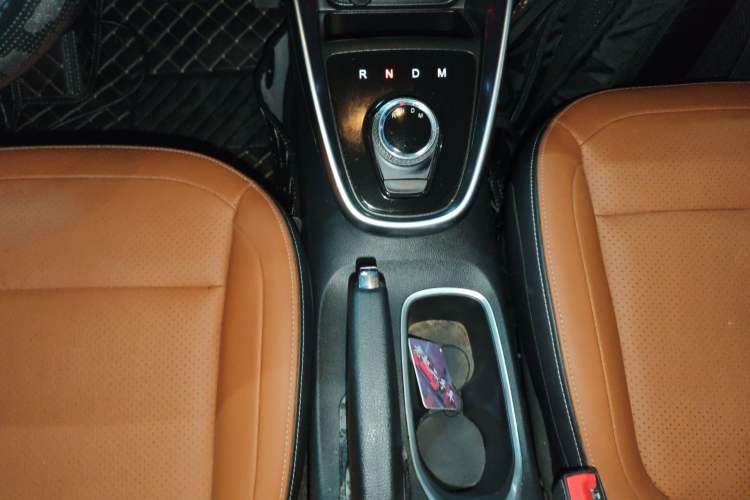 Used Baojun 510 2017 1.5L Automatic Luxury Model Gear Lever