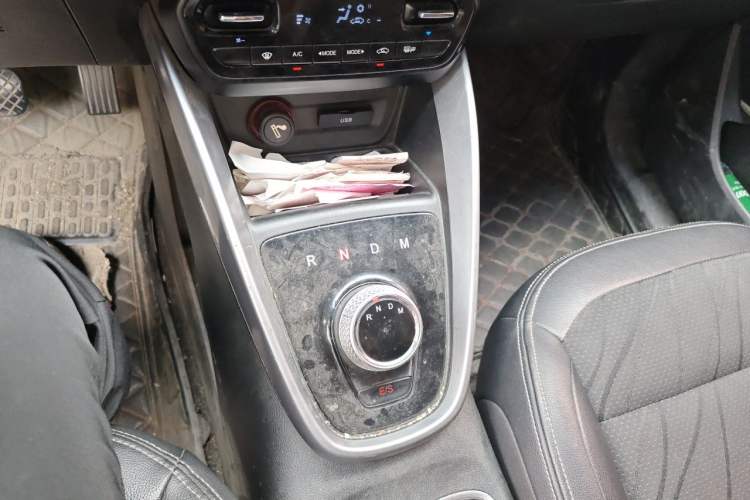 Used Baojun 510 2017 1.5L Automatic Fashion Model Gear Lever
