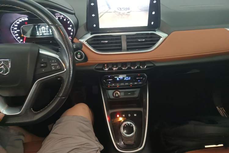Used Baojun 510 2017 1.5L Automatic Luxury Model Gear Lever