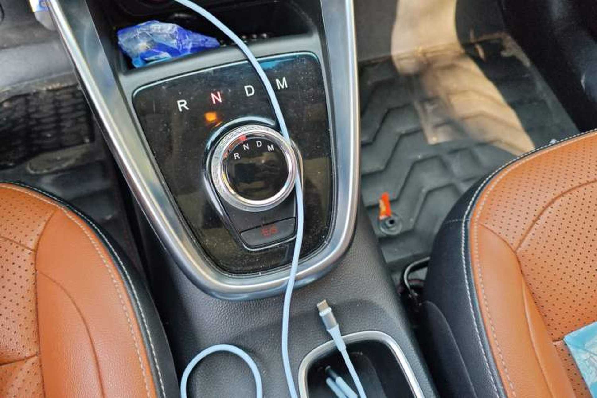 Used Baojun 510 2017 1.5L Automatic Luxury Model Gear Lever