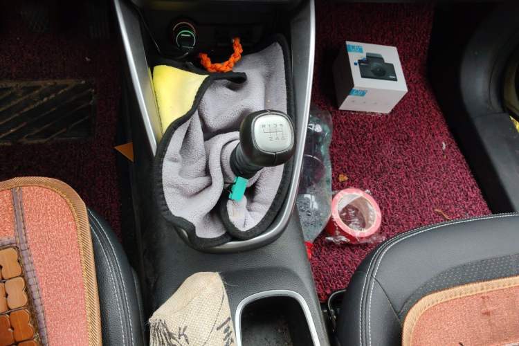 Used Baojun 510 2017 1.5L Manual Fashion Model Gear Lever