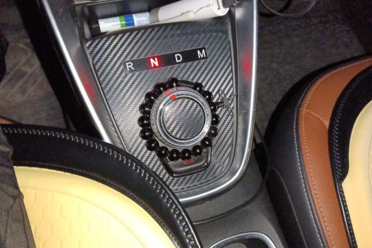 Used Baojun 510 2017 1.5L Automatic Luxury Model Gear Lever