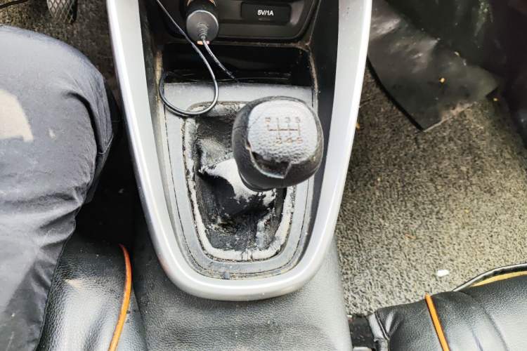 Used Baojun 510 2017 1.5L manual Comfort trim Gear Lever
