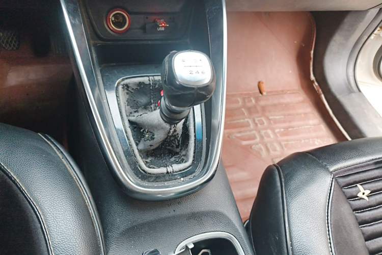 Used Baojun 510 2017 1.5L Manual Luxury Model Gear Lever