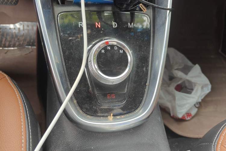 Used Baojun 510 2017 1.5L Automatic Luxury Model Gear Lever