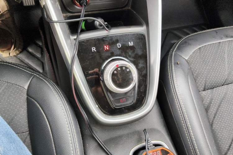 Used Baojun 510 2017 1.5L Automatic Fashion Model Gear Lever