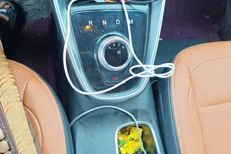 Used Baojun 510 2017 1.5L Automatic Luxury Model Gear Lever