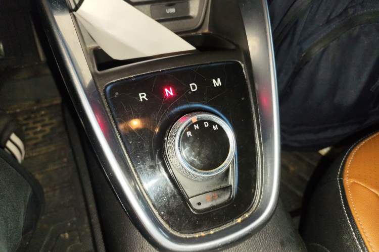 Used Baojun 510 2017 1.5L Automatic Luxury Model Gear Lever