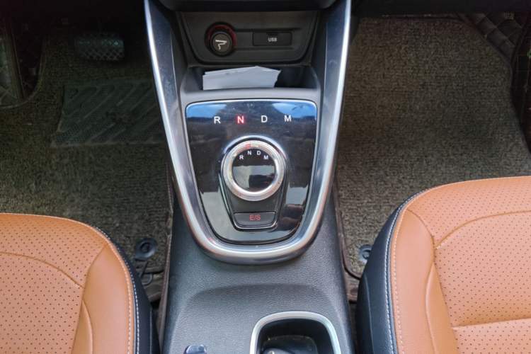 Used Baojun 510 2017 1.5L Automatic Luxury Model Gear Lever