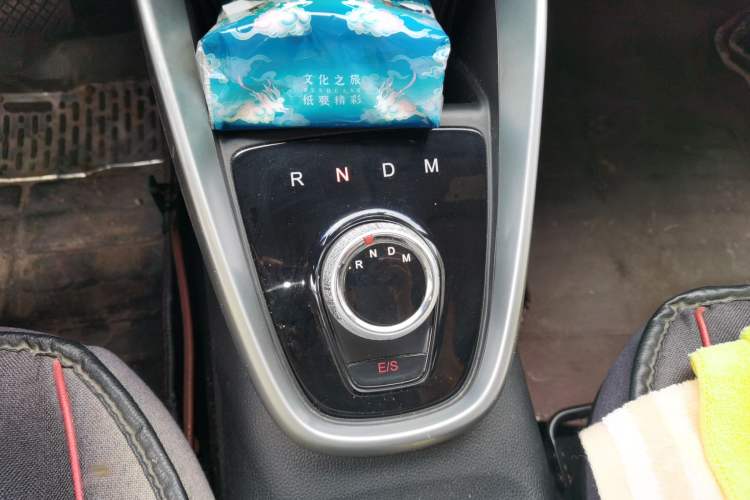 Used Baojun 510 2017 1.5L Automatic Fashion Model Gear Lever