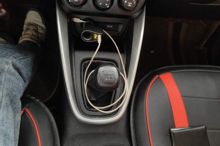 Used Baojun 510 2017 1.5L manual Comfort trim Gear Lever