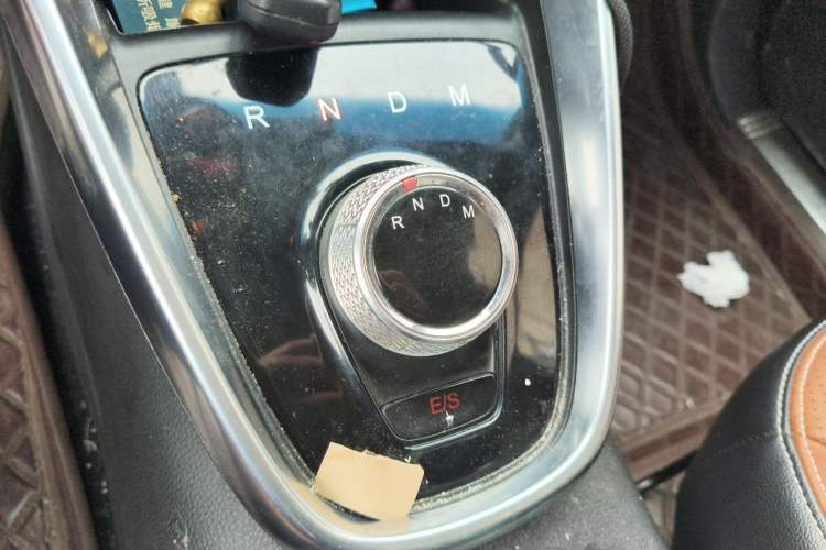 Used Baojun 510 2017 1.5L Automatic Luxury Model Gear Lever