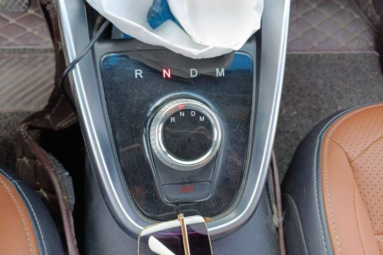 Used Baojun 510 2017 1.5L Automatic Luxury Model Gear Lever