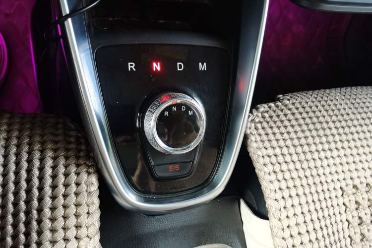 Used Baojun 510 2017 1.5L Automatic Luxury Model Gear Lever