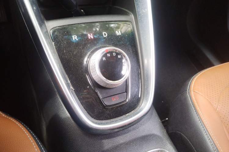 Used Baojun 510 2017 1.5L Automatic Luxury Model Gear Lever