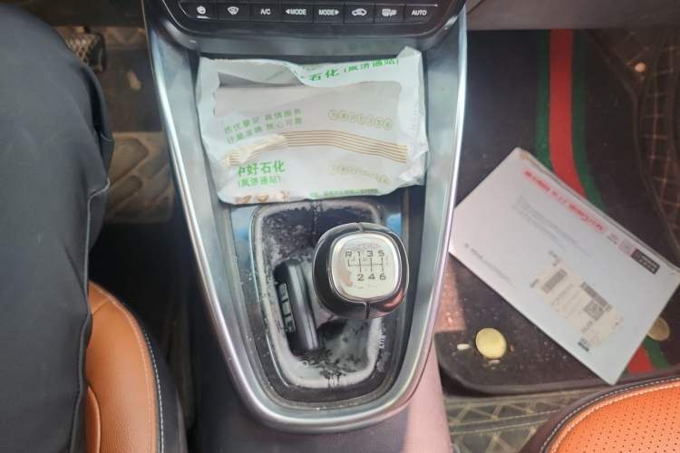 Used Baojun 510 2017 1.5L Manual Luxury Model Gear Lever