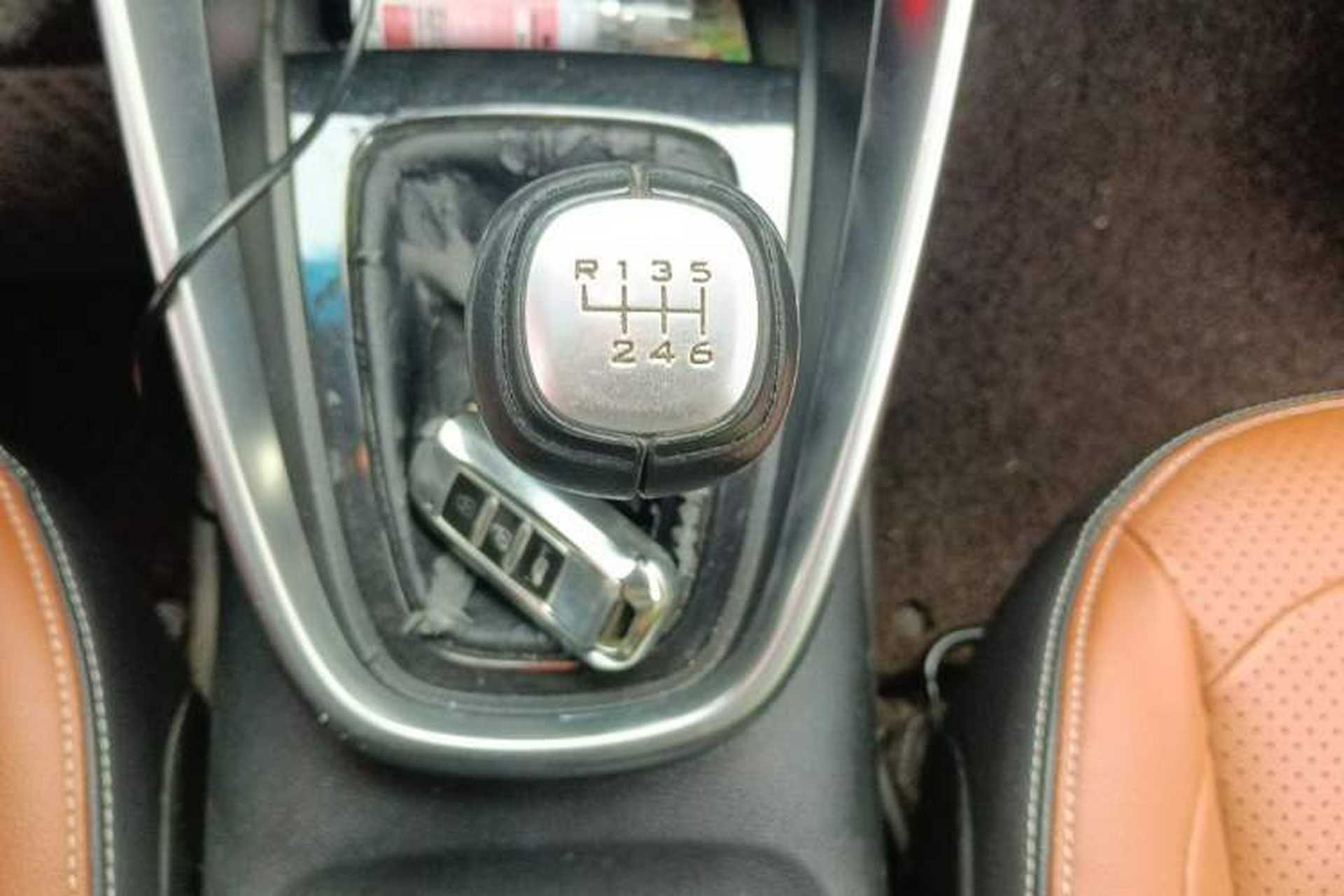 Used Baojun 510 2017 1.5L Manual Luxury Model Gear Lever