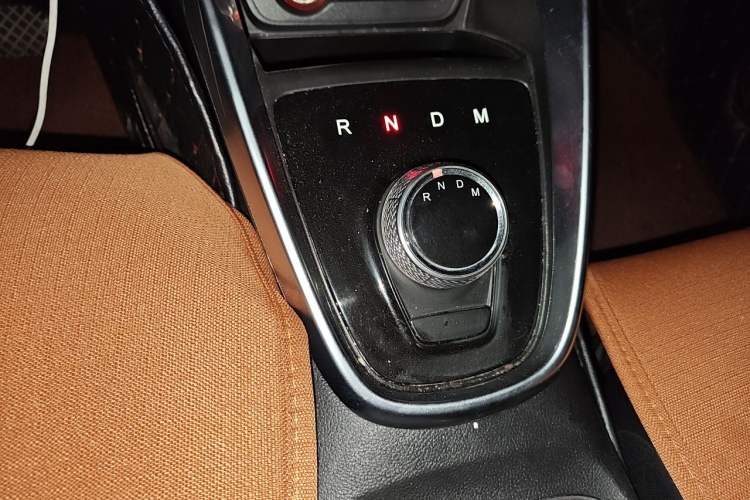 Used Baojun 510 2017 1.5L Automatic Luxury Model Gear Lever