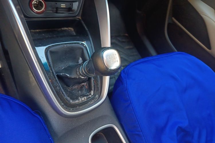 Used Baojun 510 2017 1.5L Manual Fashion Model Gear Lever