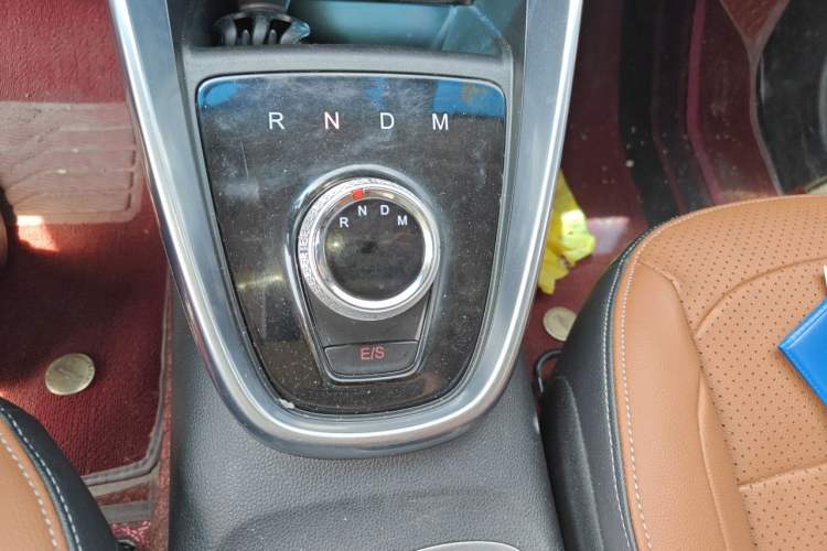 Used Baojun 510 2017 1.5L Automatic Luxury Model Gear Lever