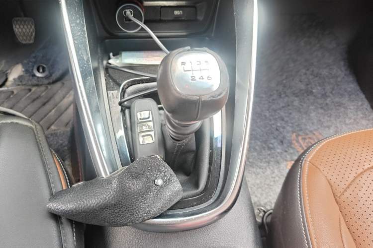 Used Baojun 510 2017 1.5L Manual Luxury Model Gear Lever