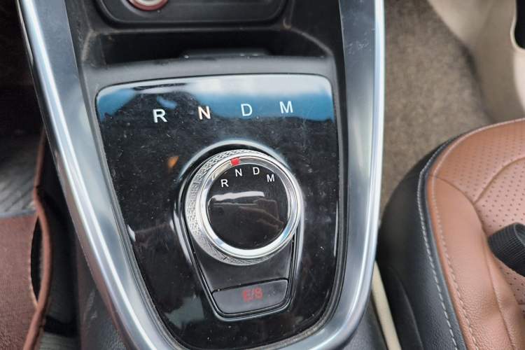 Used Baojun 510 2017 1.5L Automatic Luxury Model Gear Lever