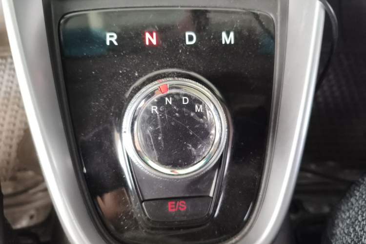 Used Baojun 510 2017 1.5L Automatic Fashion Model Gear Lever