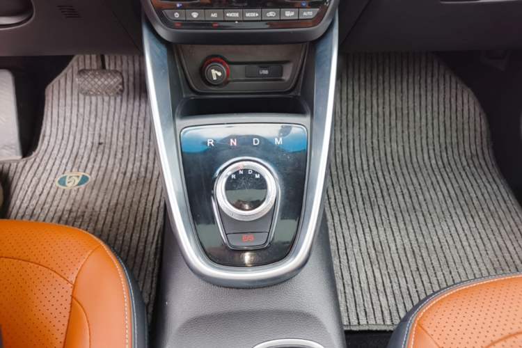 Used Baojun 510 2017 1.5L Automatic Luxury Model Gear Lever