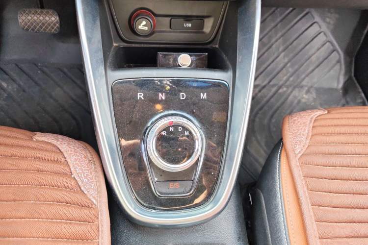 Used Baojun 510 2017 1.5L Automatic Luxury Model Gear Lever