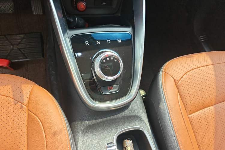 Used Baojun 510 2017 1.5L Automatic Luxury Model Gear Lever