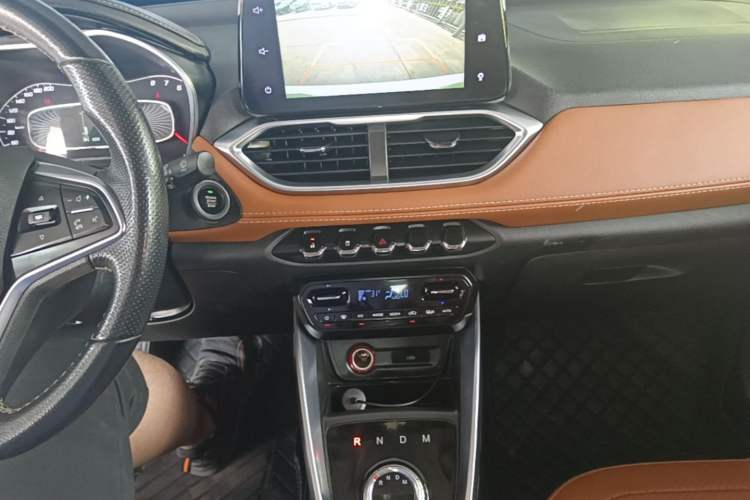 Used Baojun 510 2017 1.5L Automatic Luxury Model Gear Lever