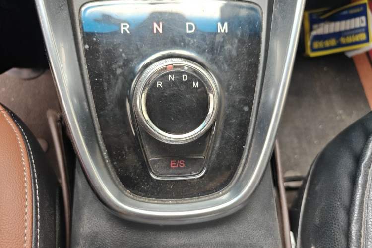 Used Baojun 510 2017 1.5L Automatic Luxury Model Gear Lever