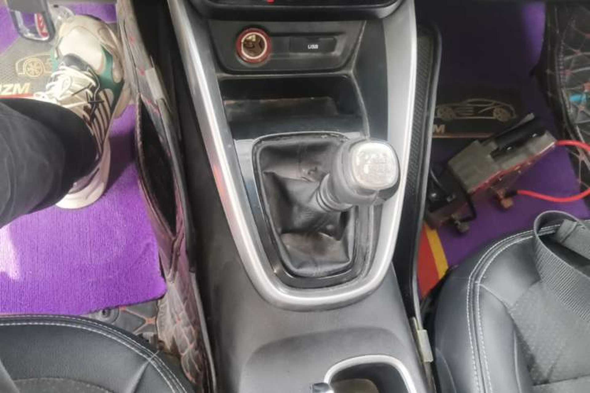 Used Baojun 510 2017 1.5L Manual Fashion Model Gear Lever