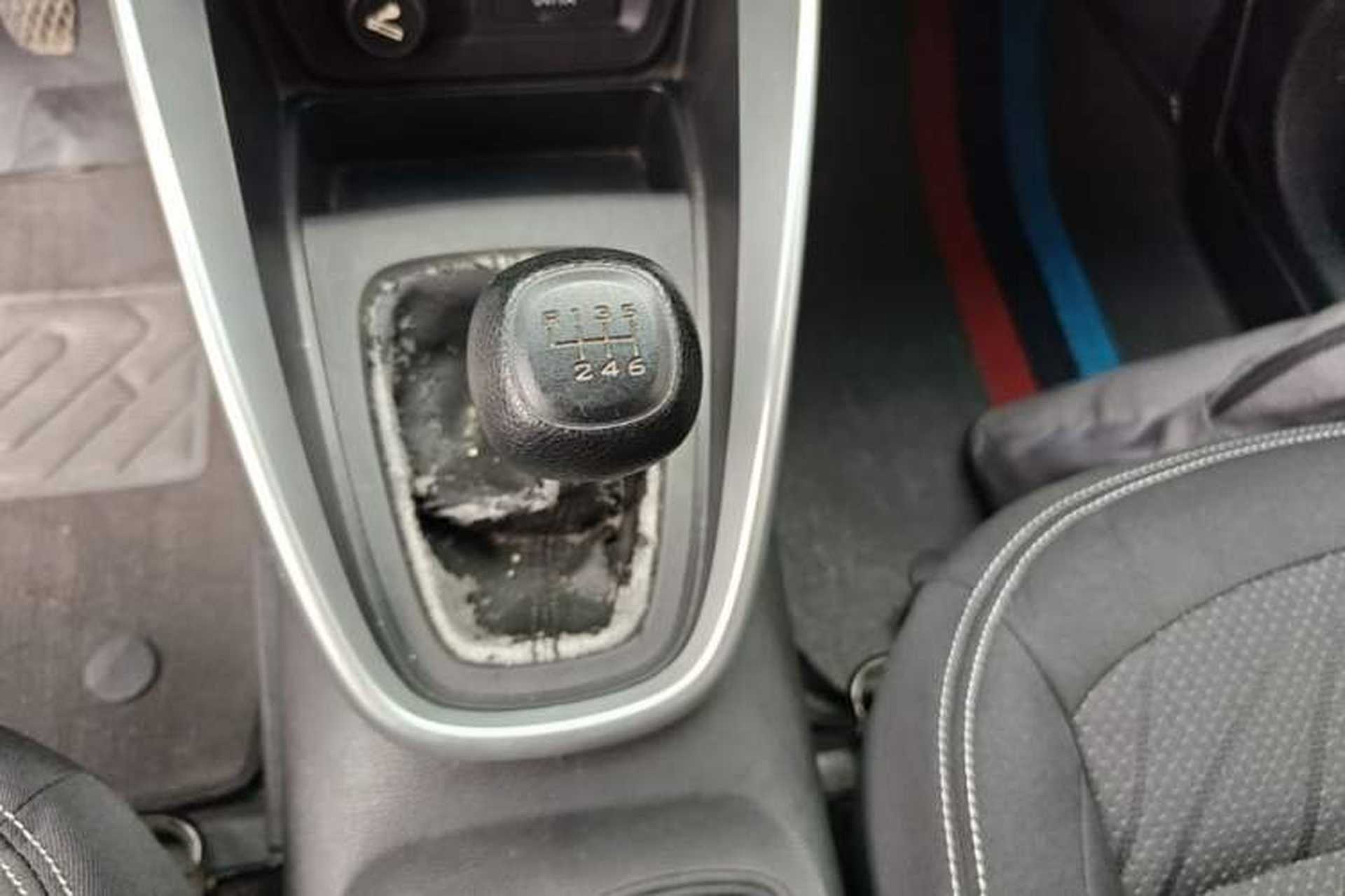 Used Baojun 510 2017 1.5L manual Comfort trim Gear Lever
