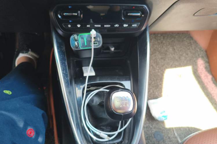 Used Baojun 510 2017 1.5L Manual Luxury Model Gear Lever