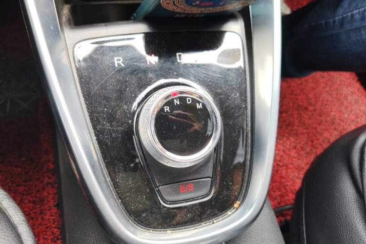 Used Baojun 510 2017 1.5L Automatic Luxury Model Gear Lever