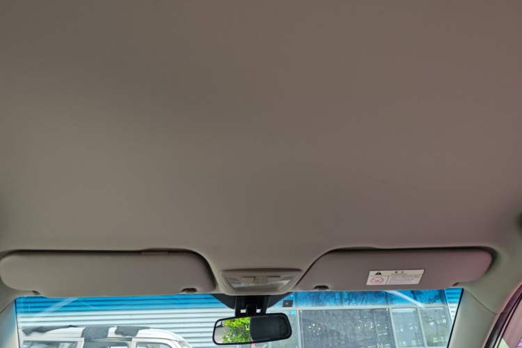 Used Baojun 510 2017 1.5L Manual Fashion Model Headliner