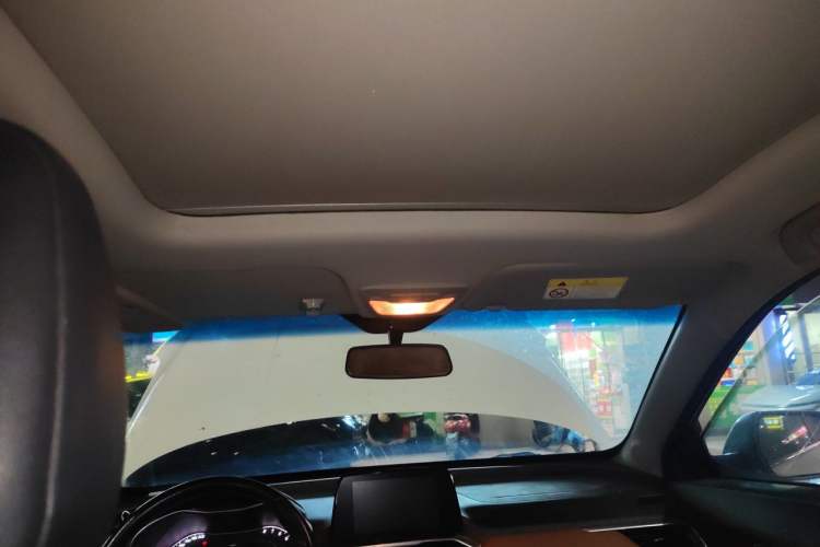 Used Baojun 510 2017 1.5L Automatic Luxury Model Headliner