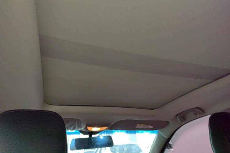 Used Baojun 510 2017 1.5L Automatic Luxury Model Headliner