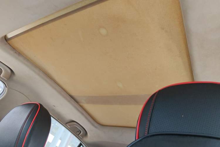 Used Baojun 510 2017 1.5L Manual Luxury Model Headliner