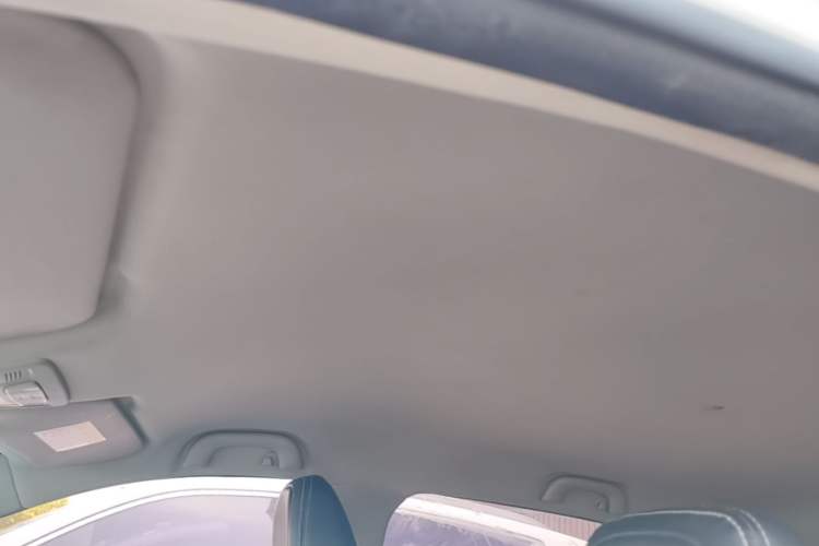 Used Baojun 510 2017 1.5L Automatic Fashion Model Headliner